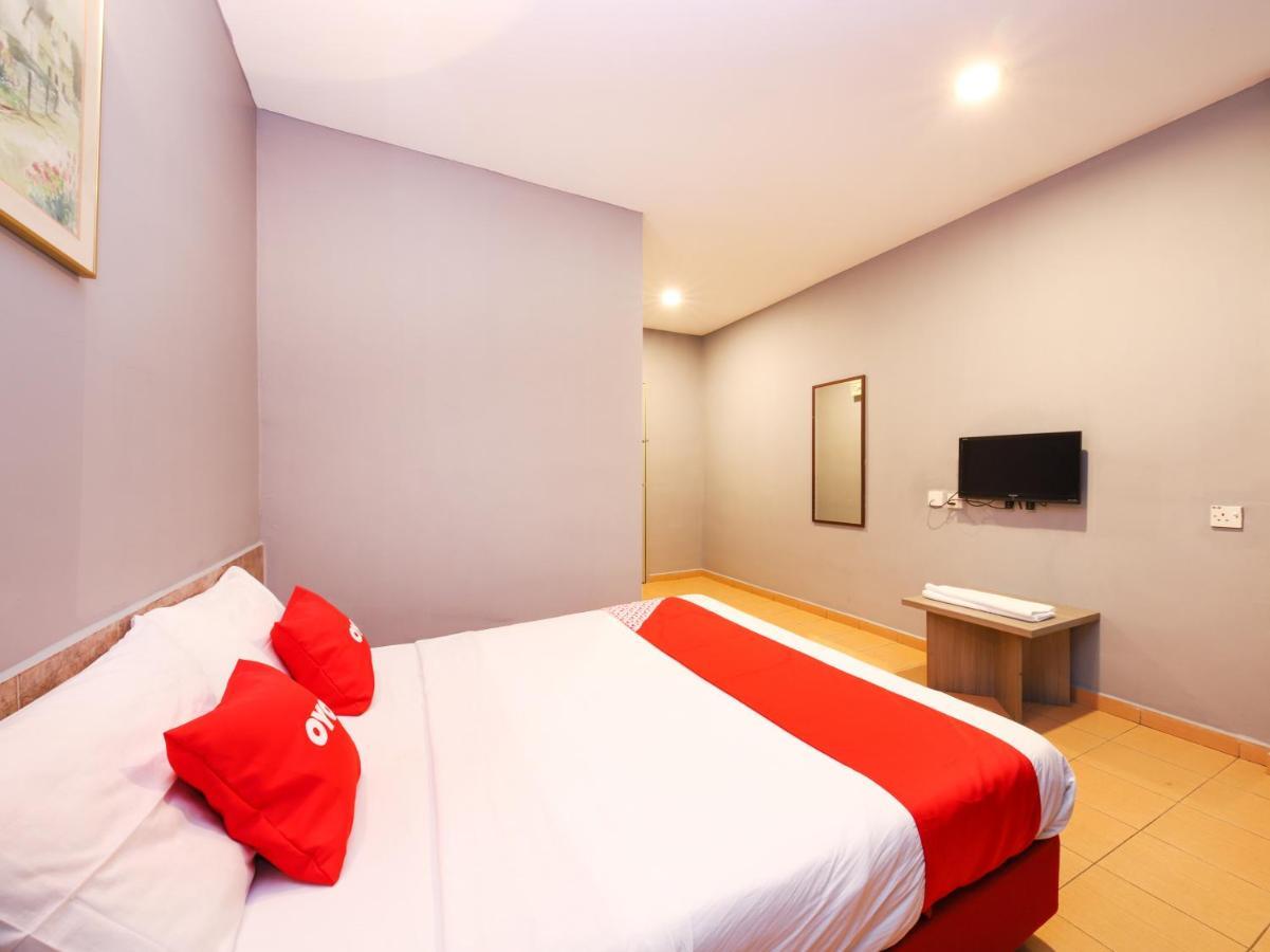 Oyo 89676 Hotel 22 Seremban Eksteriør billede