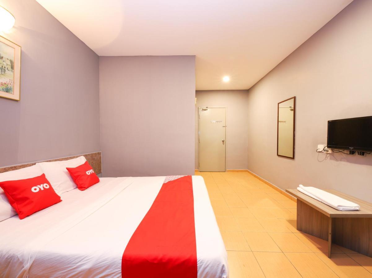 Oyo 89676 Hotel 22 Seremban Eksteriør billede
