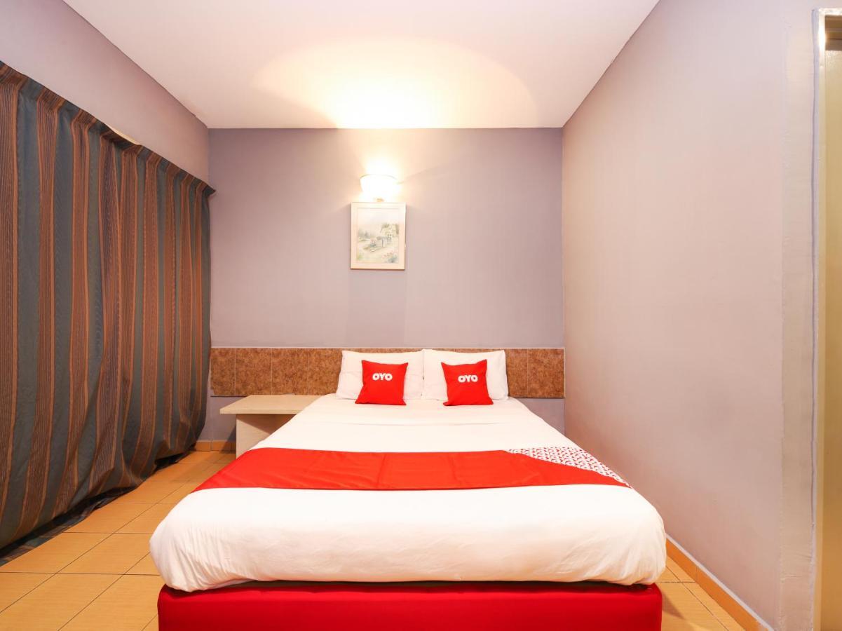 Oyo 89676 Hotel 22 Seremban Eksteriør billede