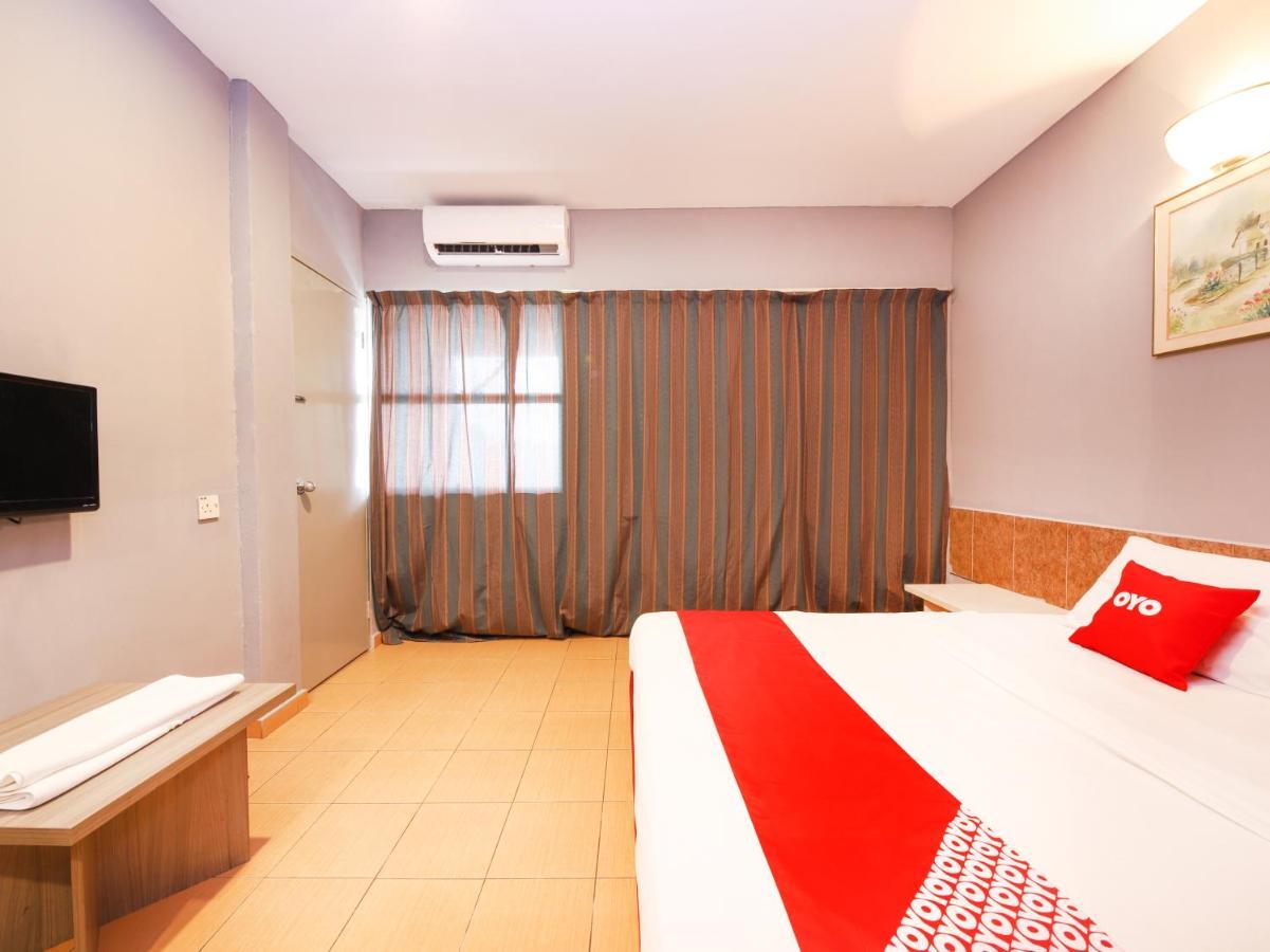 Oyo 89676 Hotel 22 Seremban Eksteriør billede