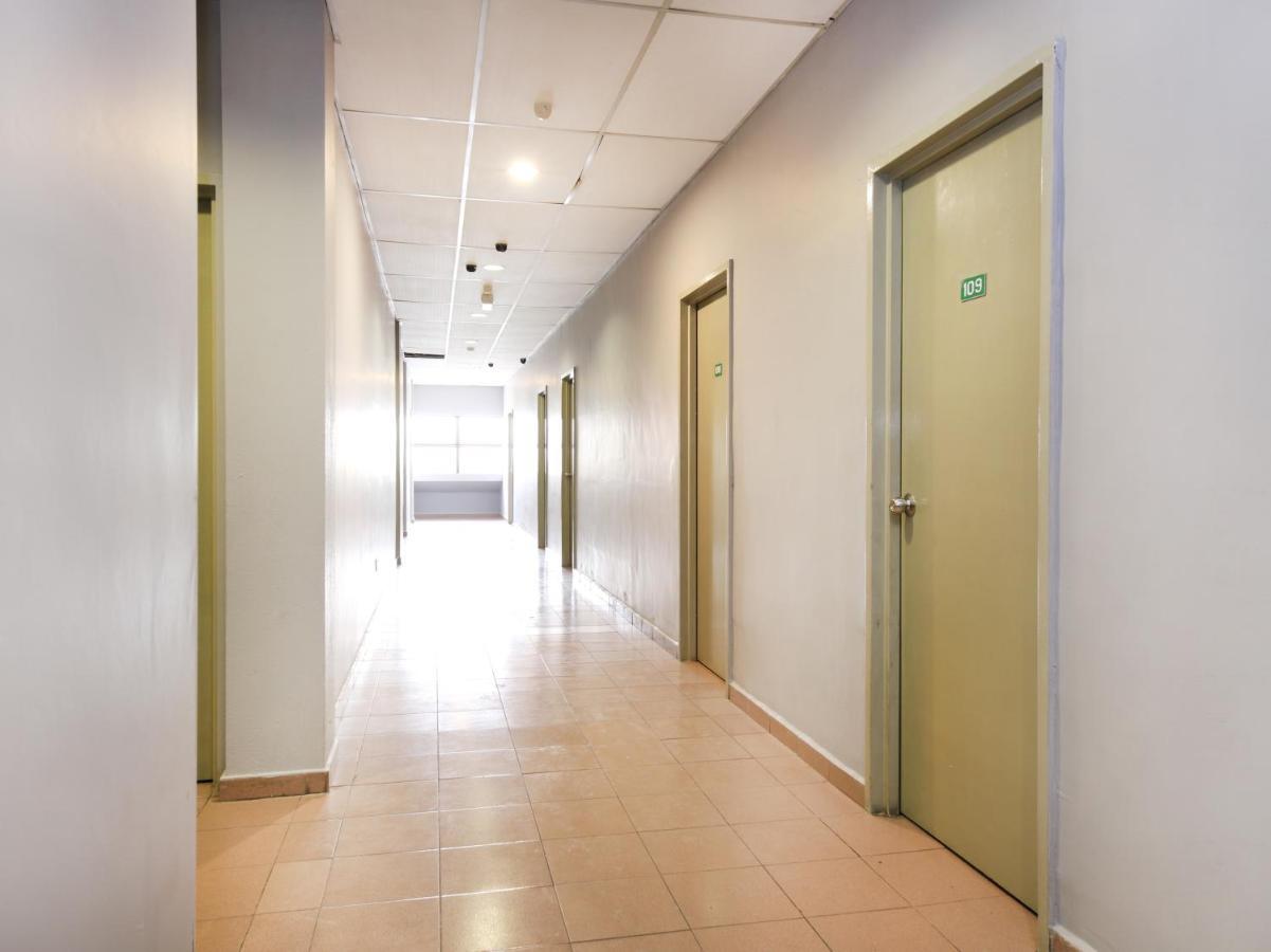 Oyo 89676 Hotel 22 Seremban Eksteriør billede