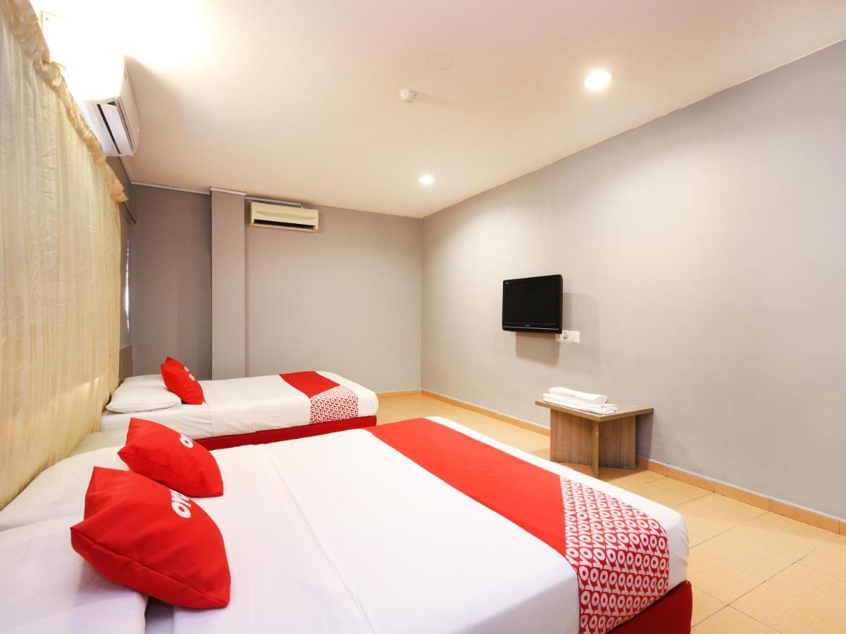 Oyo 89676 Hotel 22 Seremban Eksteriør billede